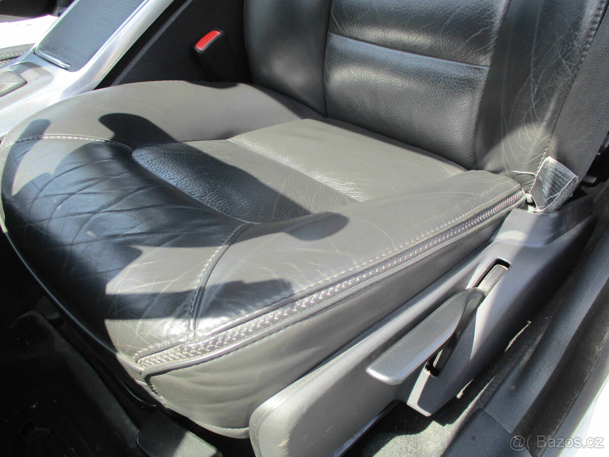 VOLVO XC70 2,4D 120KW CROSSCOUNTRY AWD GPS XENON 2013 - 14