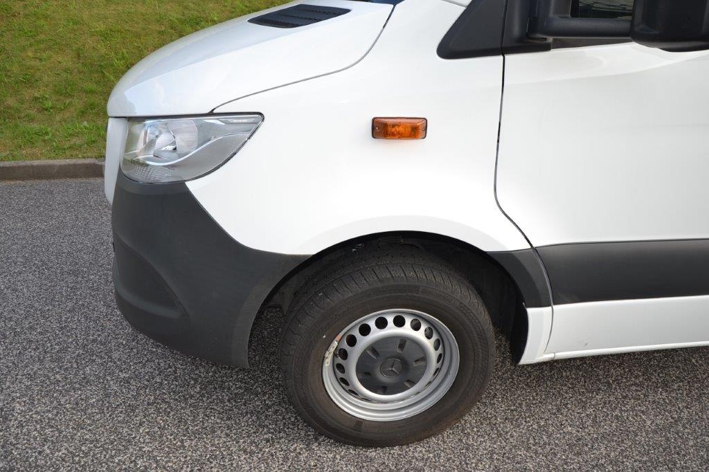 Mercedes-Benz Sprinter 316 hydr. čelo, velká výbava - 14