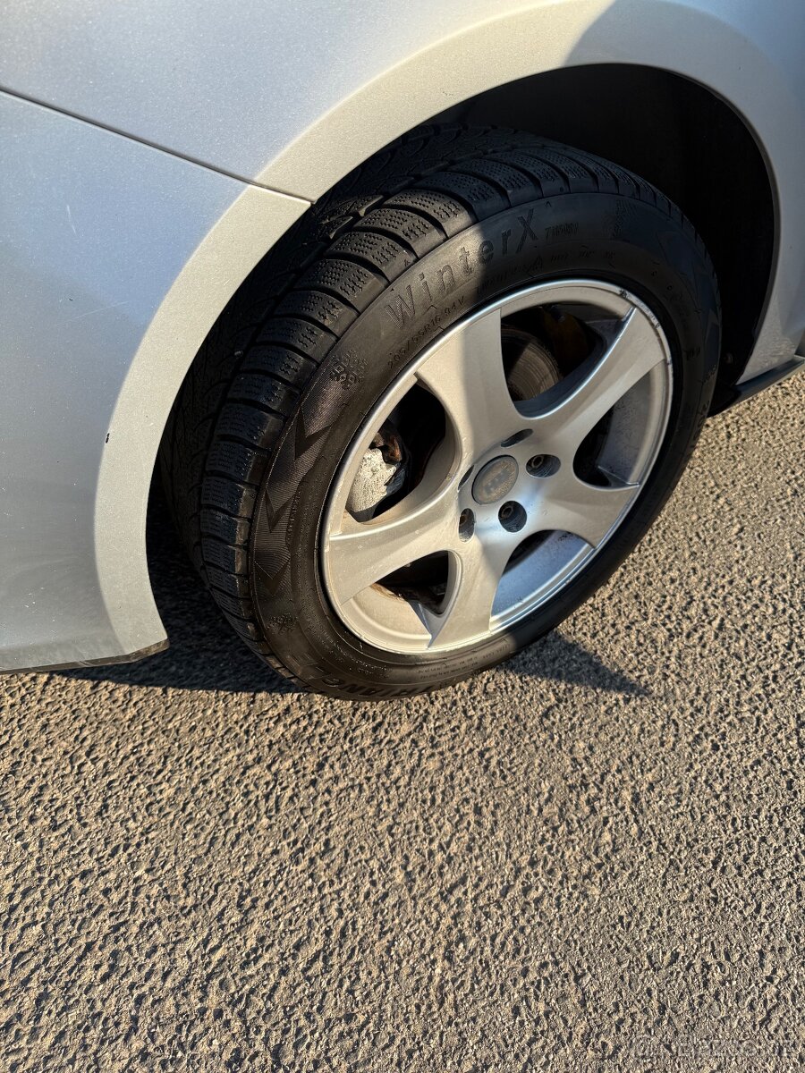 Seat Altea XL 1,9TDI 77kw - 14