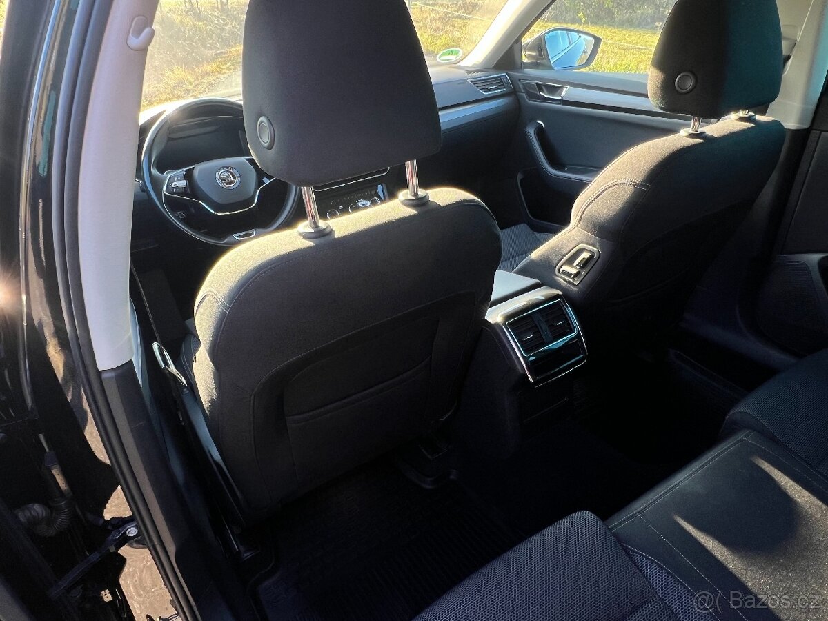 Škoda Superb III 2,0TDI 140kW 4x4 Style facelift LED 1.Majit - 14