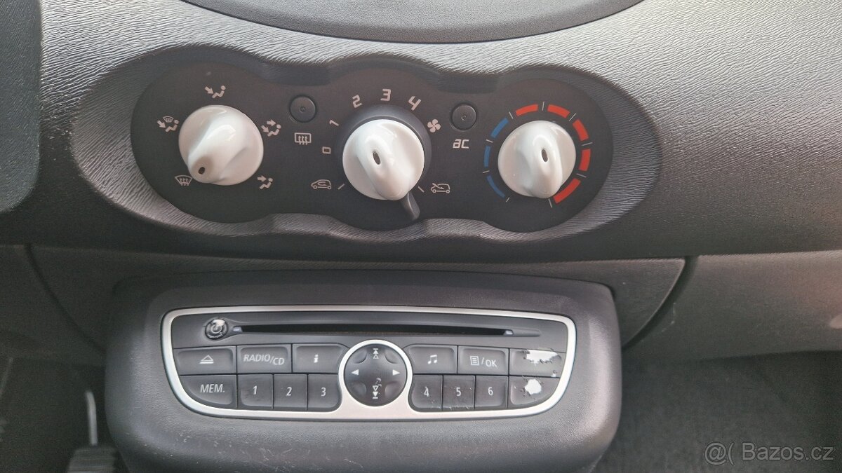 Renault Twingo 1.2i 55Kw Klima,Centrál na DO,Zimáky TOP - 14
