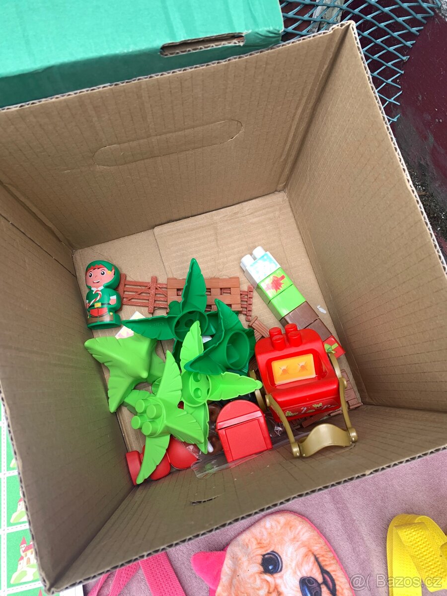 Vytříděné hračky - 14