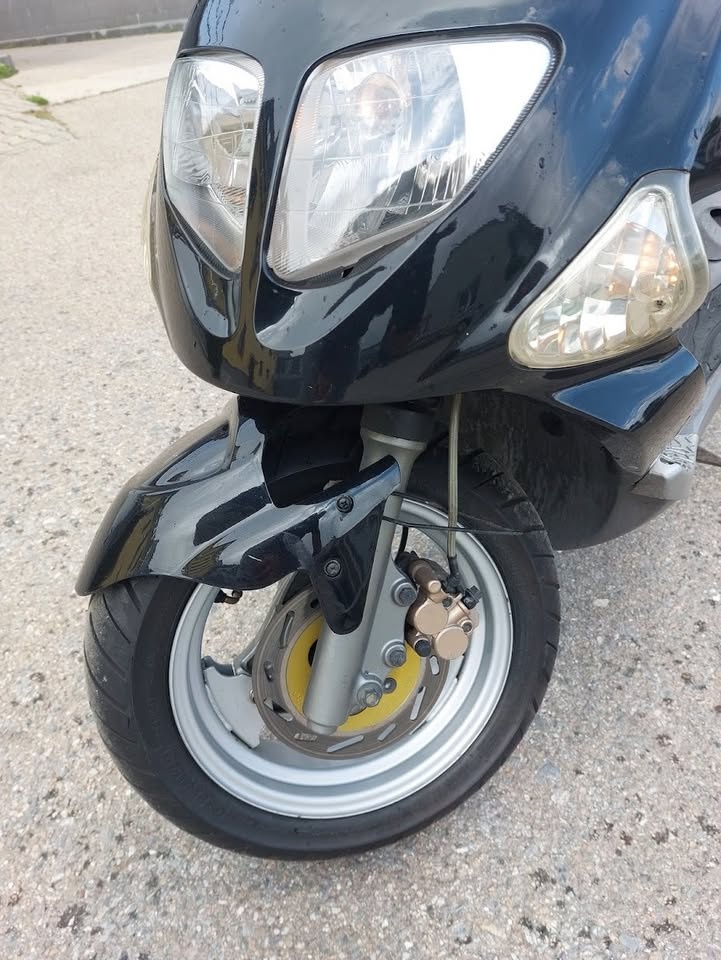 2000 PGO T-REX 125 ccm - 14