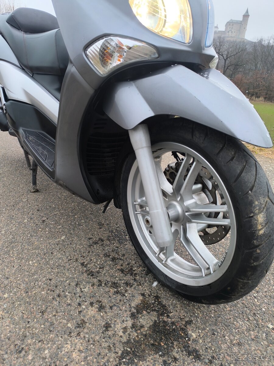 Yamaha x city 250 - 14