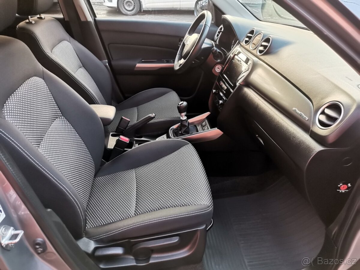 Suzuki Vitara 1.4i 103kw 4x4 Kamera Radar - 14