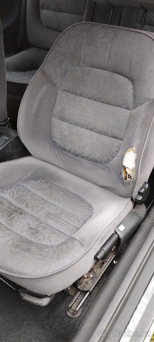 Peugeot 406 coupe - 14