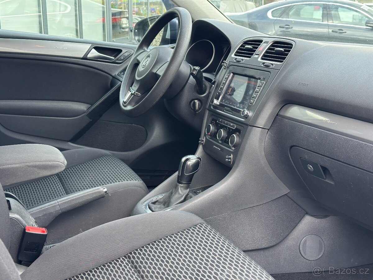 Volkswagen Golf 2011 - 14