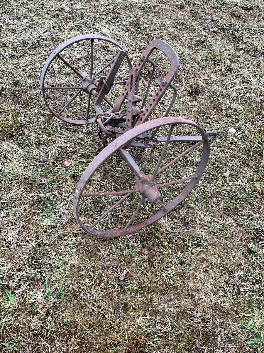 Staré zemědělské stroje - 14
