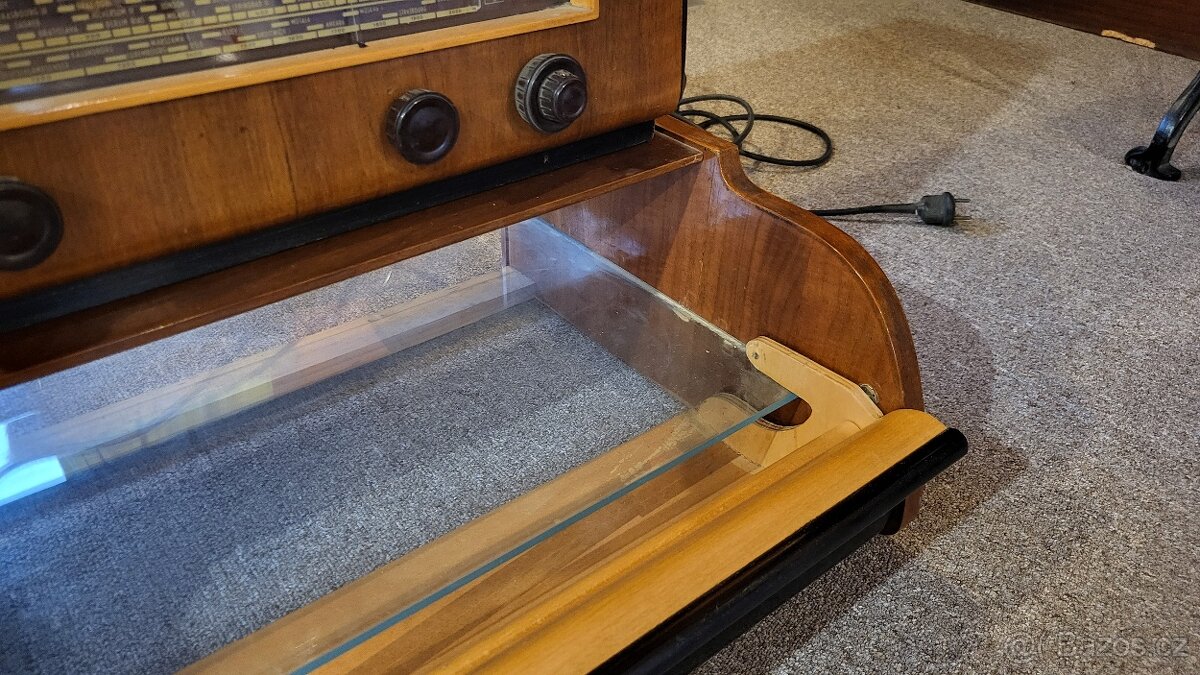 Rádio Tesla 605A - 14