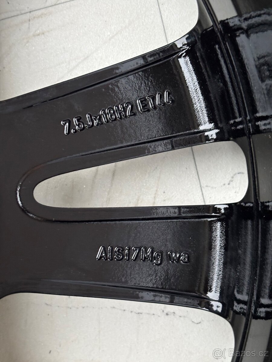 Mercedes R18 C-class Zimní Bridgestone 225/45 - 14