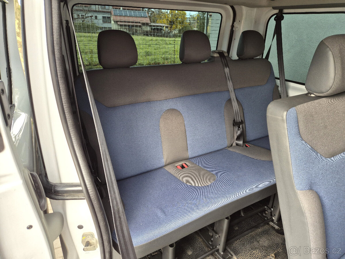 Renault Trafic 2,0 CDi 9 Míst Klima TZ 249.999Kč - 14