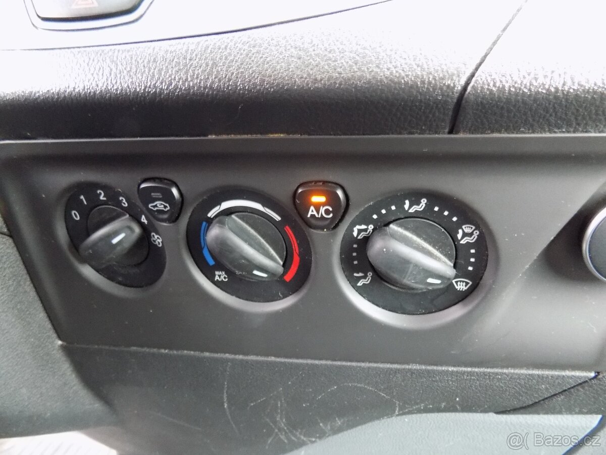 Ford Transit Custom 2,2 TDCI 92 KW L2H2, AC, TEMP - 14
