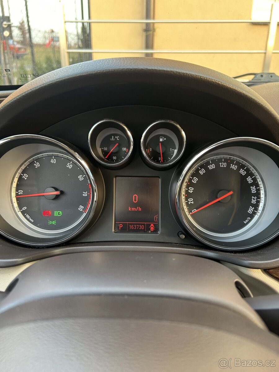 Opel Insignia - 14