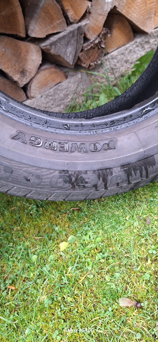 2x pneu Pirelli a 2x Vredestein. - 14