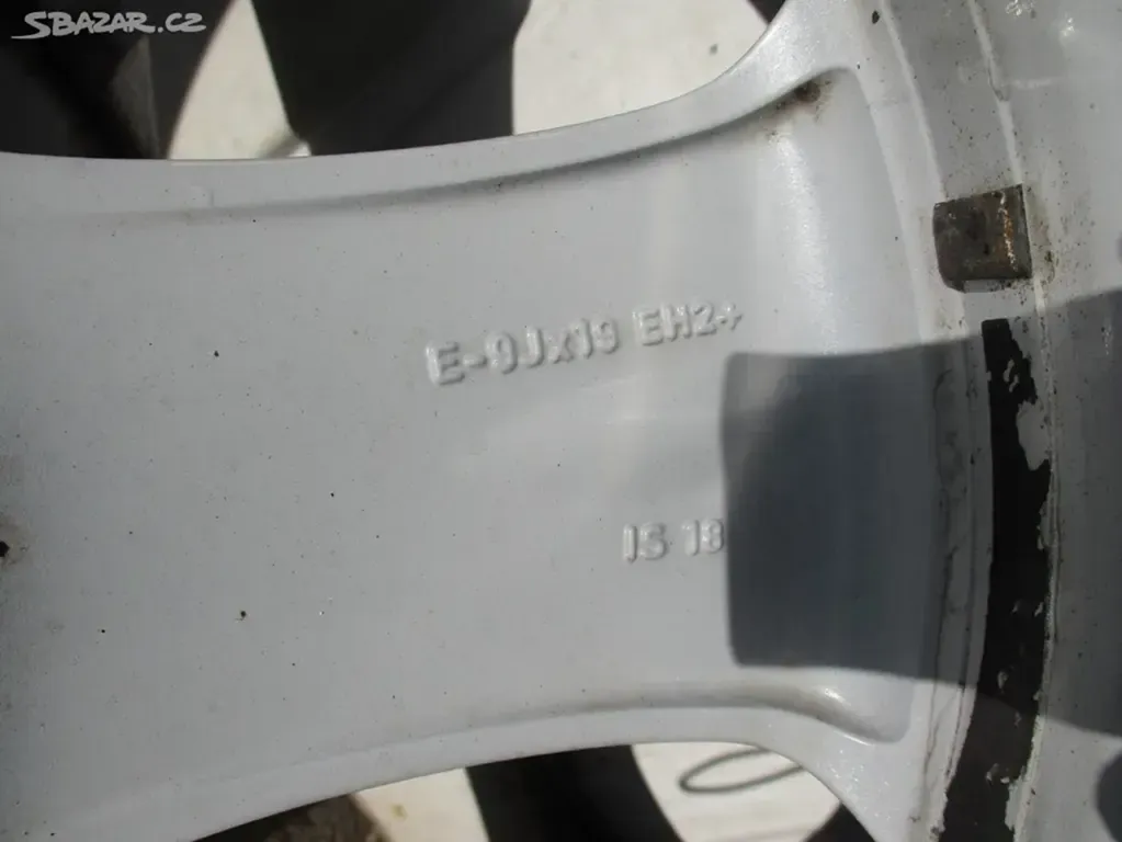 ALU kola BMW X6 9X19 ET 18+48 s pneu 255/50 R19 - 14