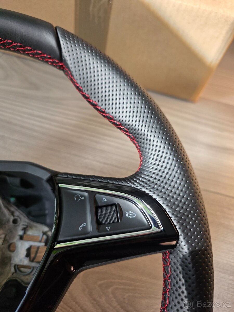 Nový zkosený volant Škoda + PÁDLA DSG - 14