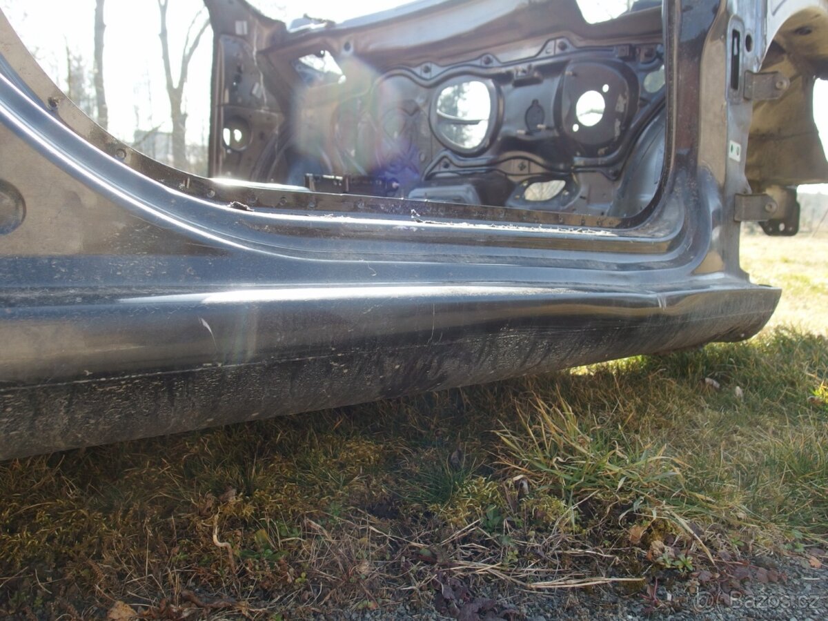 Skelet karoserie Škoda Superb II combi - 14