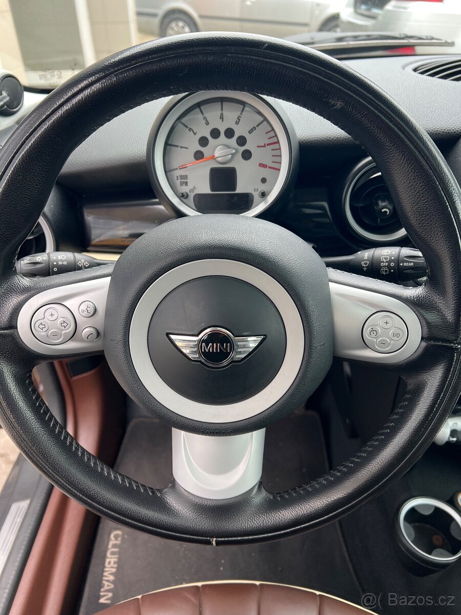 Mini Cooper Clubman - 14