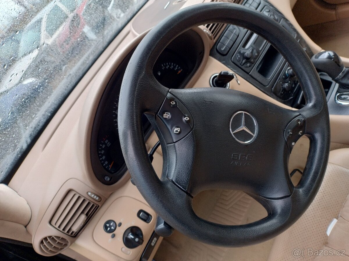MERCEDES C 220CDI 2002 105kW SEDAN - 14