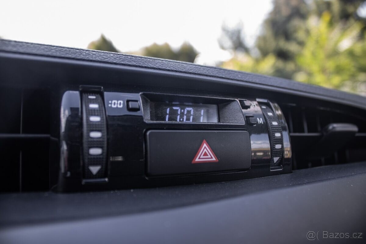 Toyota Hilux MT/6 110kW - 14