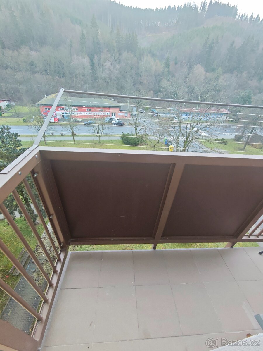 Pronájem bytu 2+1 Vsetín-Luh - 14