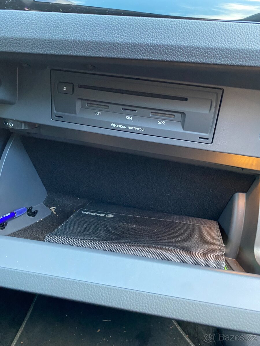 Škoda Superb L&K 140kW 4x4 DSG 80tis km ČR DPH WEBASTO - 14