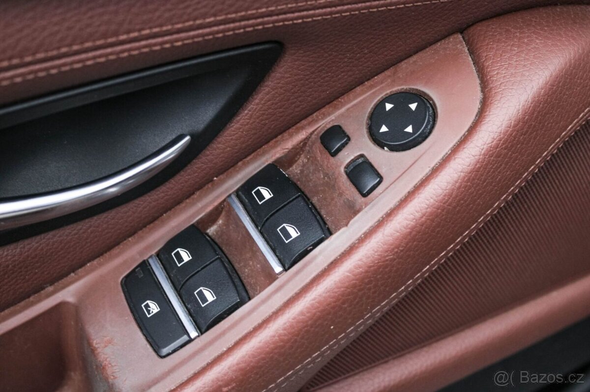 BMW Rad 5 Touring 520d xDrive - 14