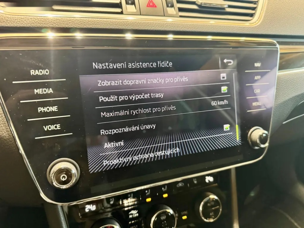 Škoda Superb, 2.0 TDi 140 Kw DSG 4x4 L&K - 14