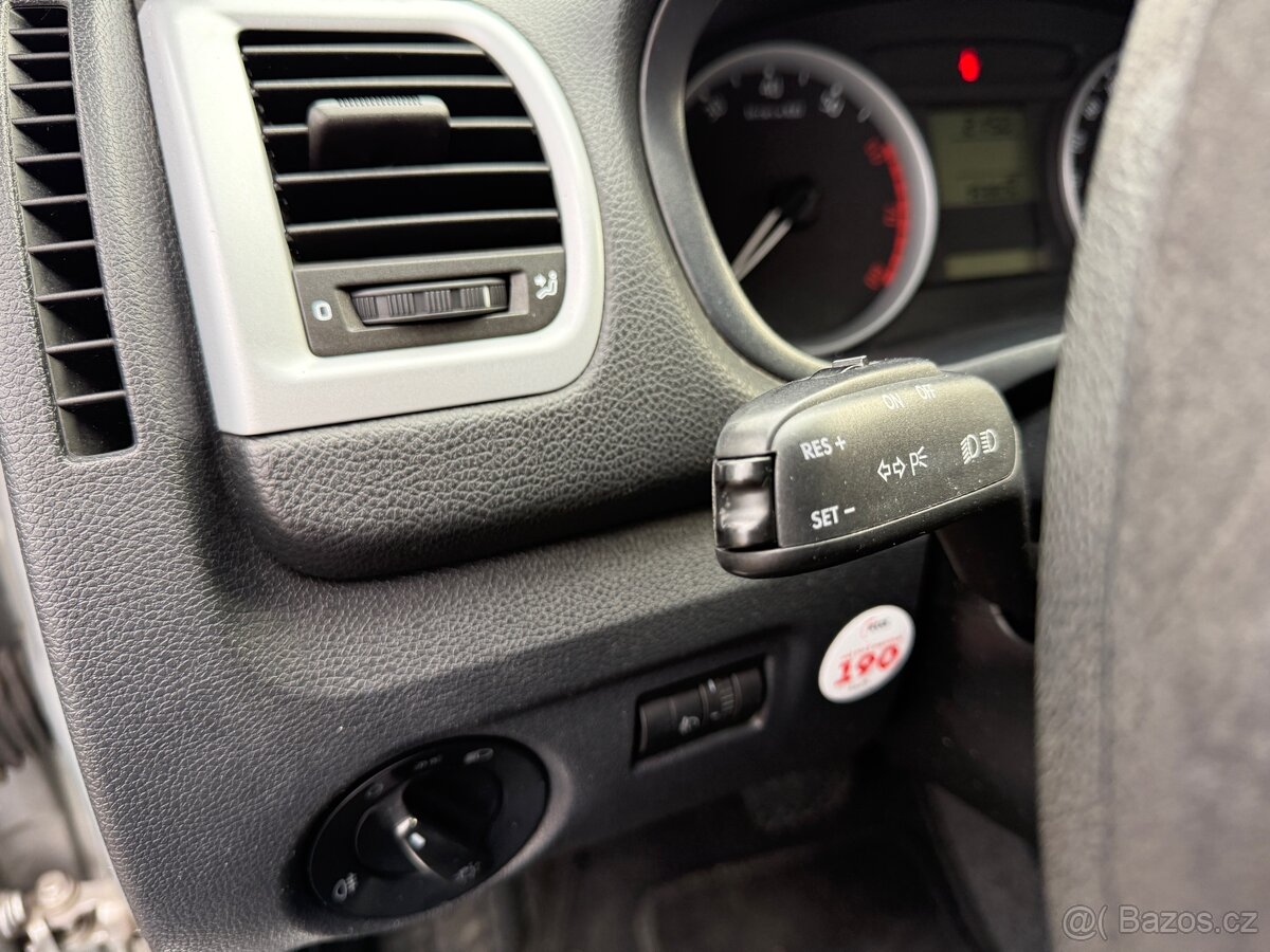 Škoda Fabia 2 1.6 benzin automat - 14