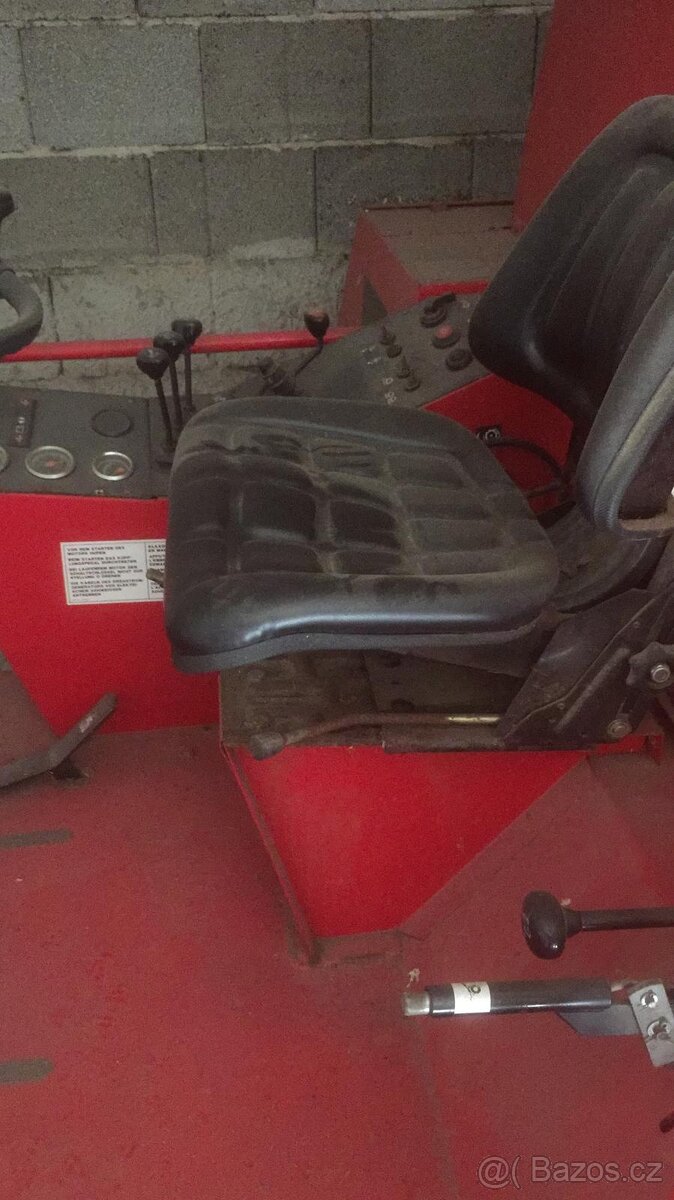 Kombajn Massey Ferguson 16 - 14