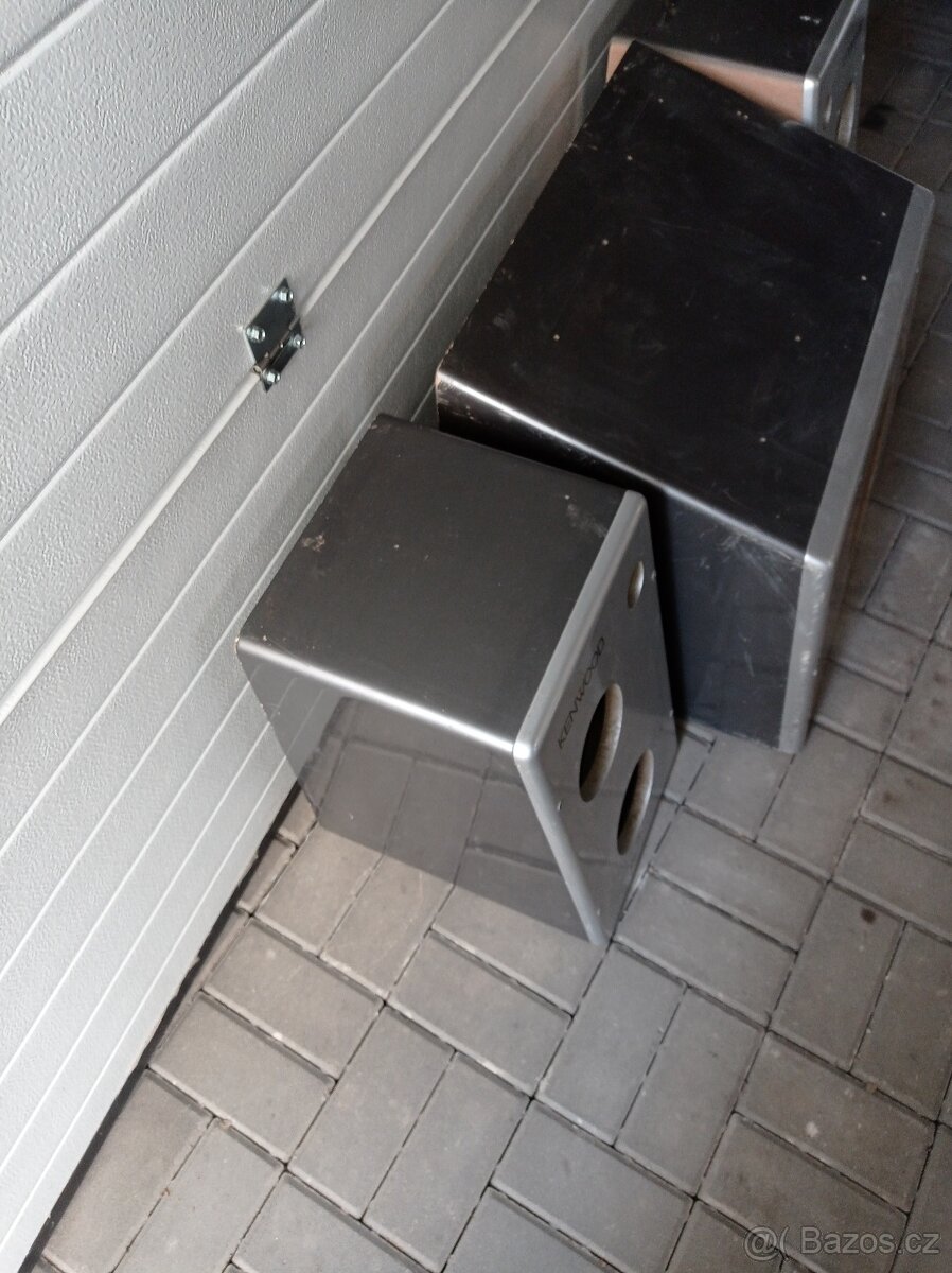 Reproduktory, bedny, ozvučnice - 14