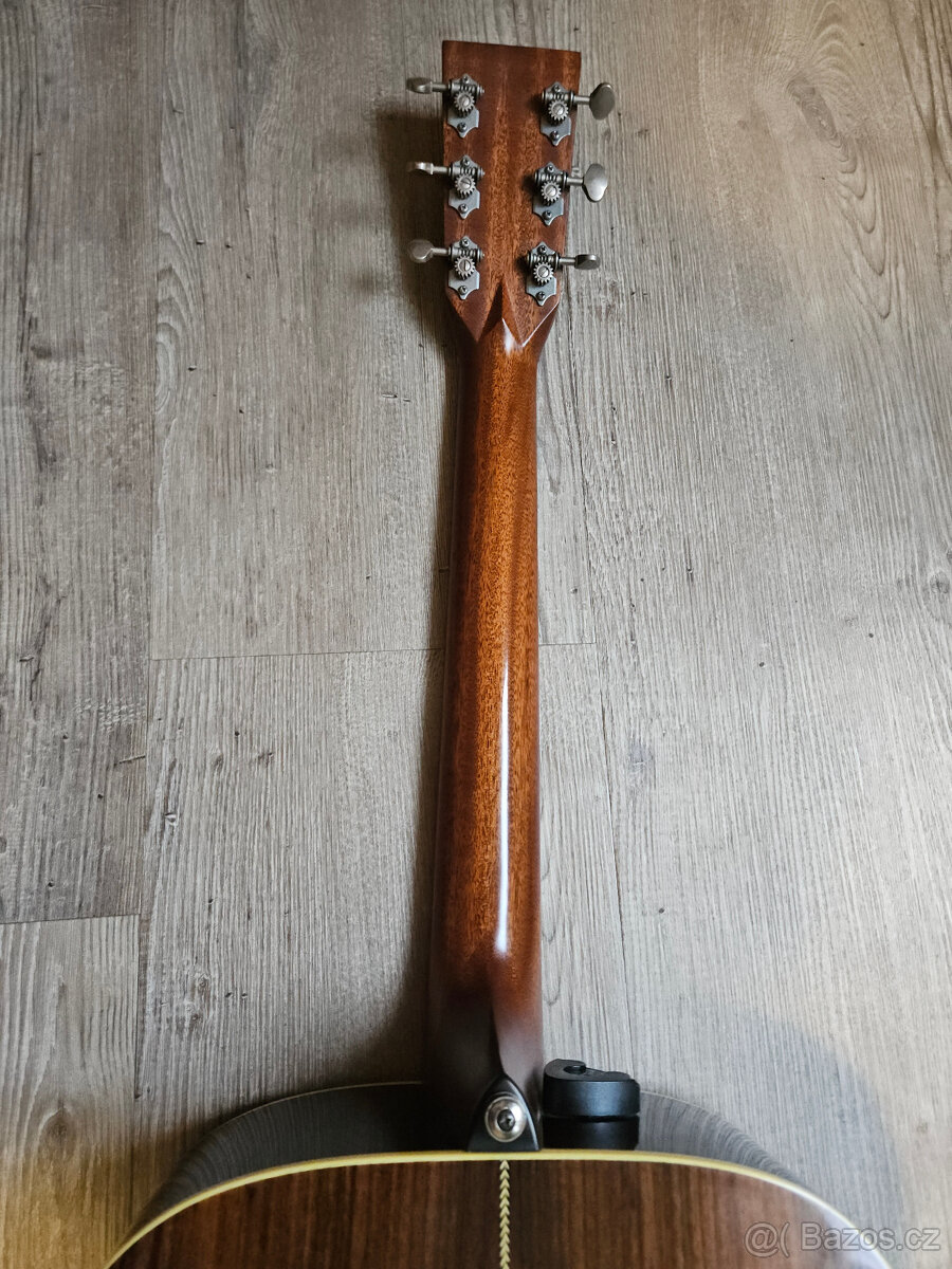 FURCH D-33 SR, na který hraje i M.Leicht z COPu - 14