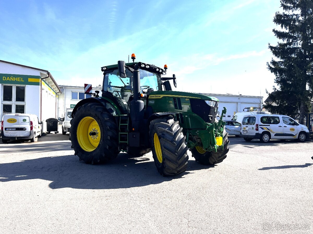 traktor John Deere 6R 230 - 14