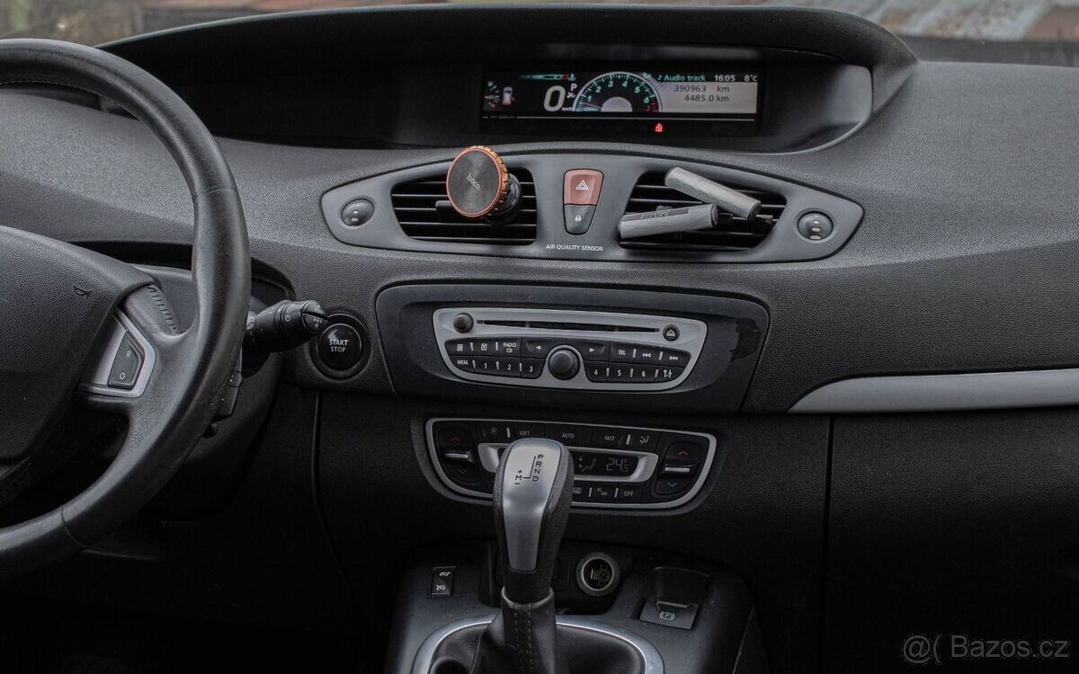 Renault Scenic 2.0 CVT 2011 - 14