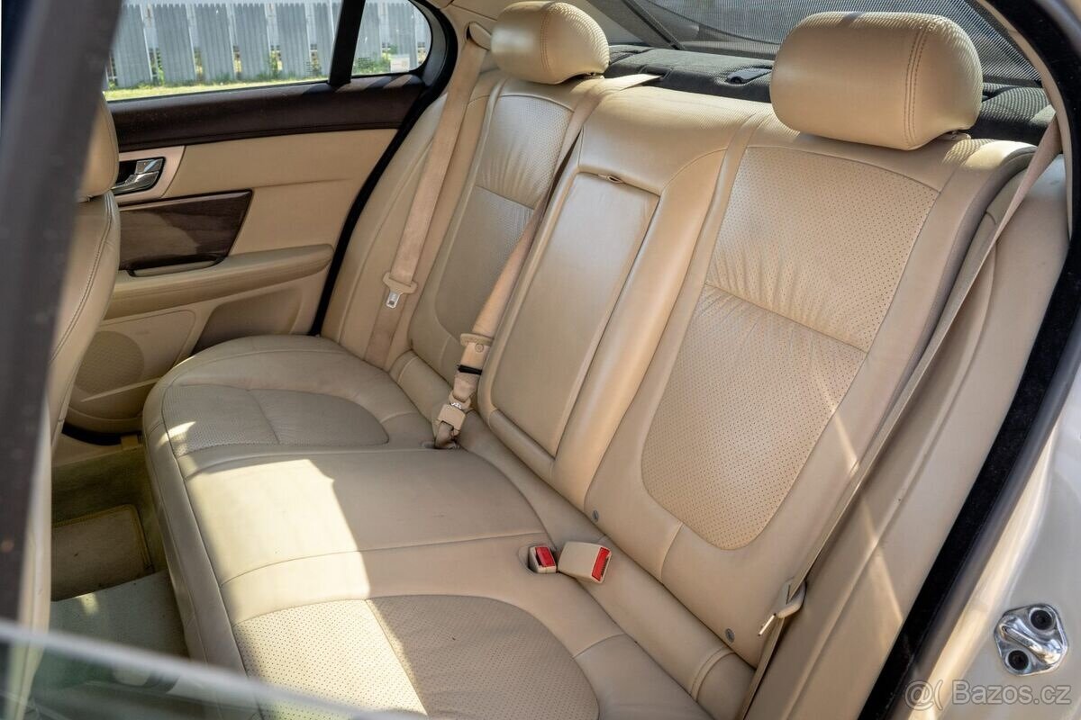 Jaguar XF 3.0 V6 + LPG - 14
