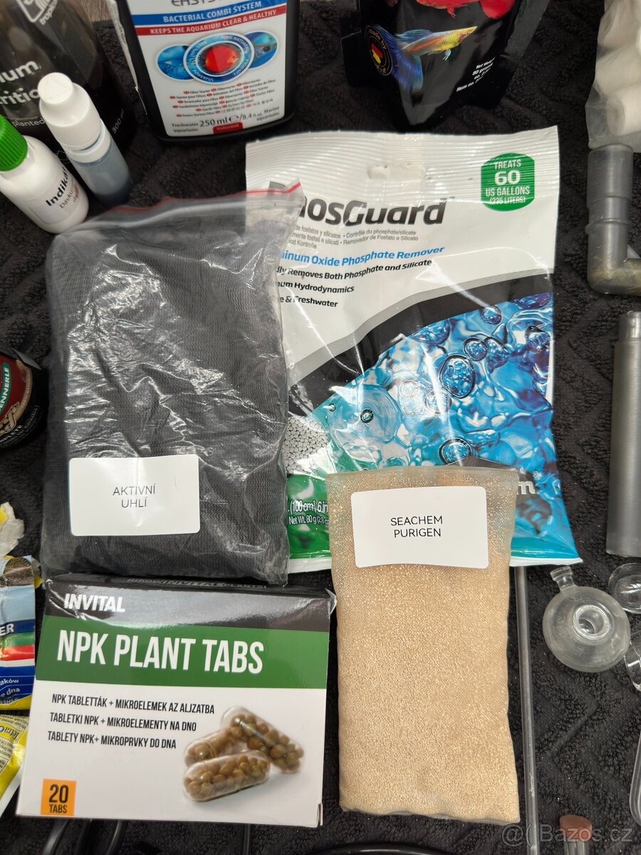 Kompletní a plně funkční akvarijní set - 14