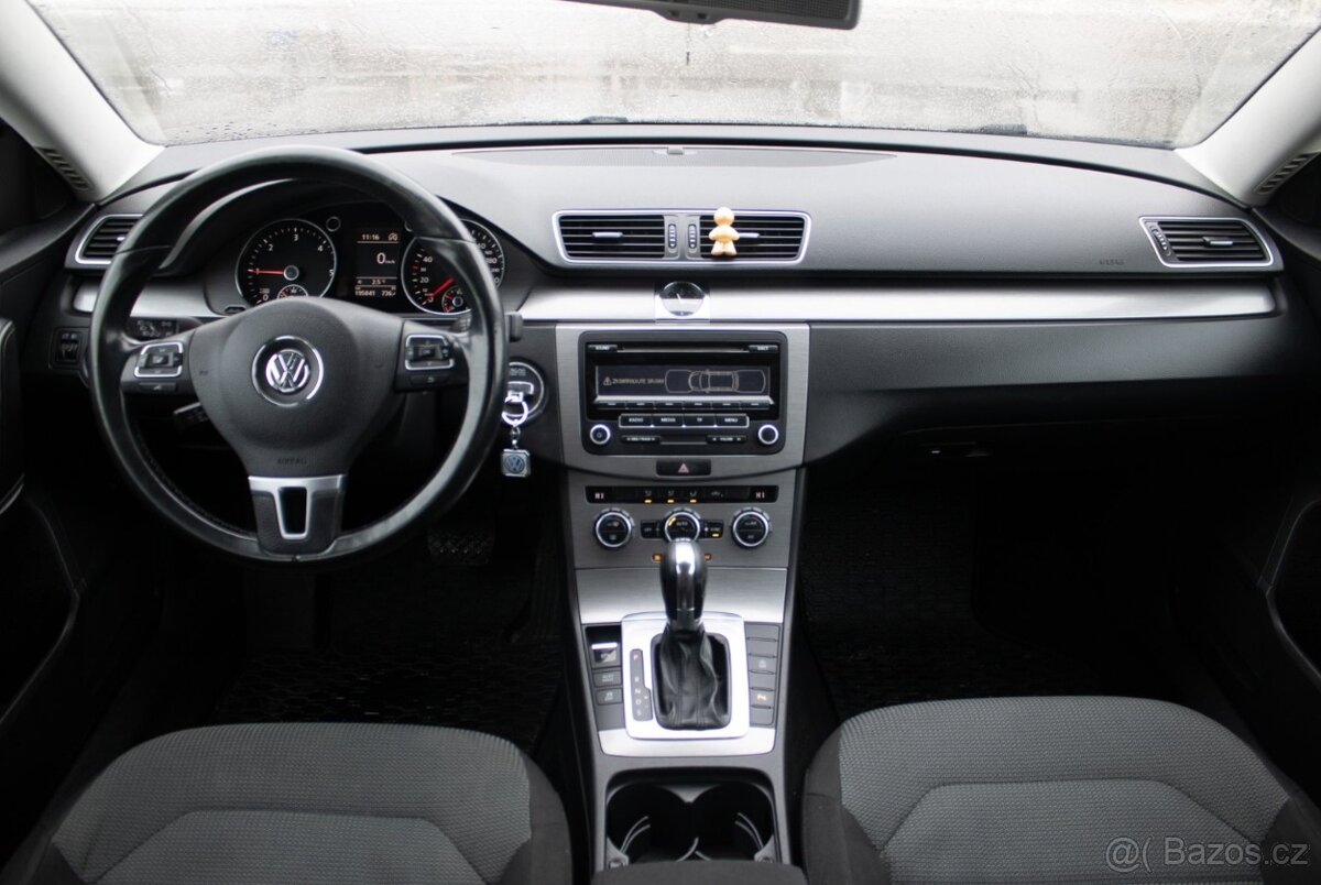 Volkswagen Passat Variant - 14