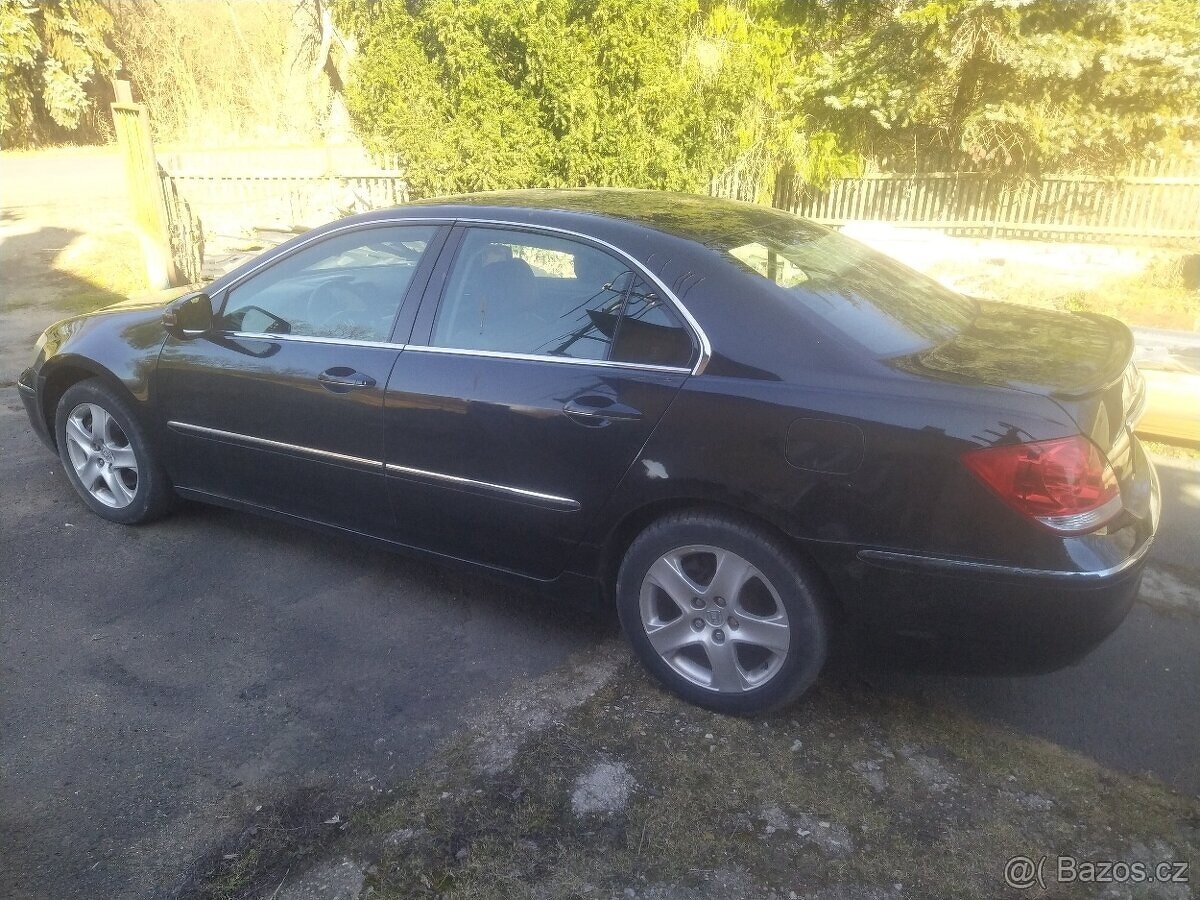 Honda Legend KB1 3.5 V6 VTEC SH-AWD - dva vozy - 14