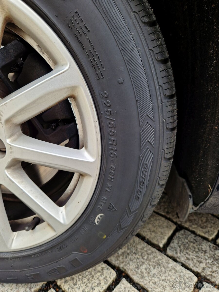 Audi A4 B8 facelift, 2013, 2.0 120 kW, manuál, bi-xenon - 14