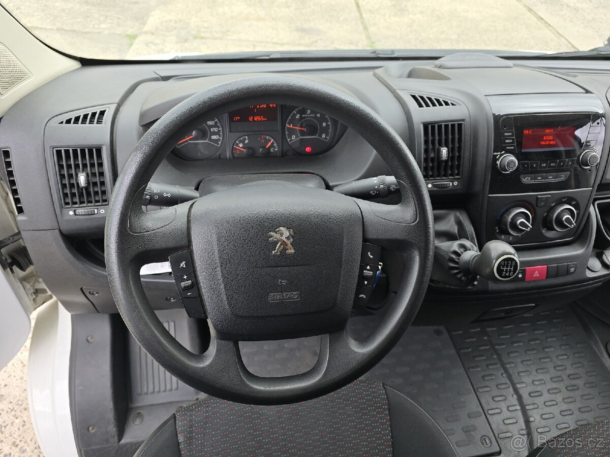 Peugeot Boxer
2,0 HDI
- 14