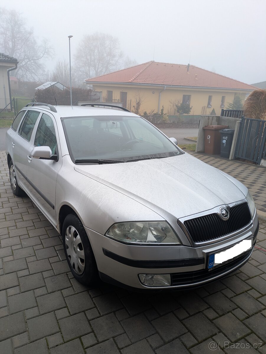 Škoda Octavia combi, šedá metal - 14