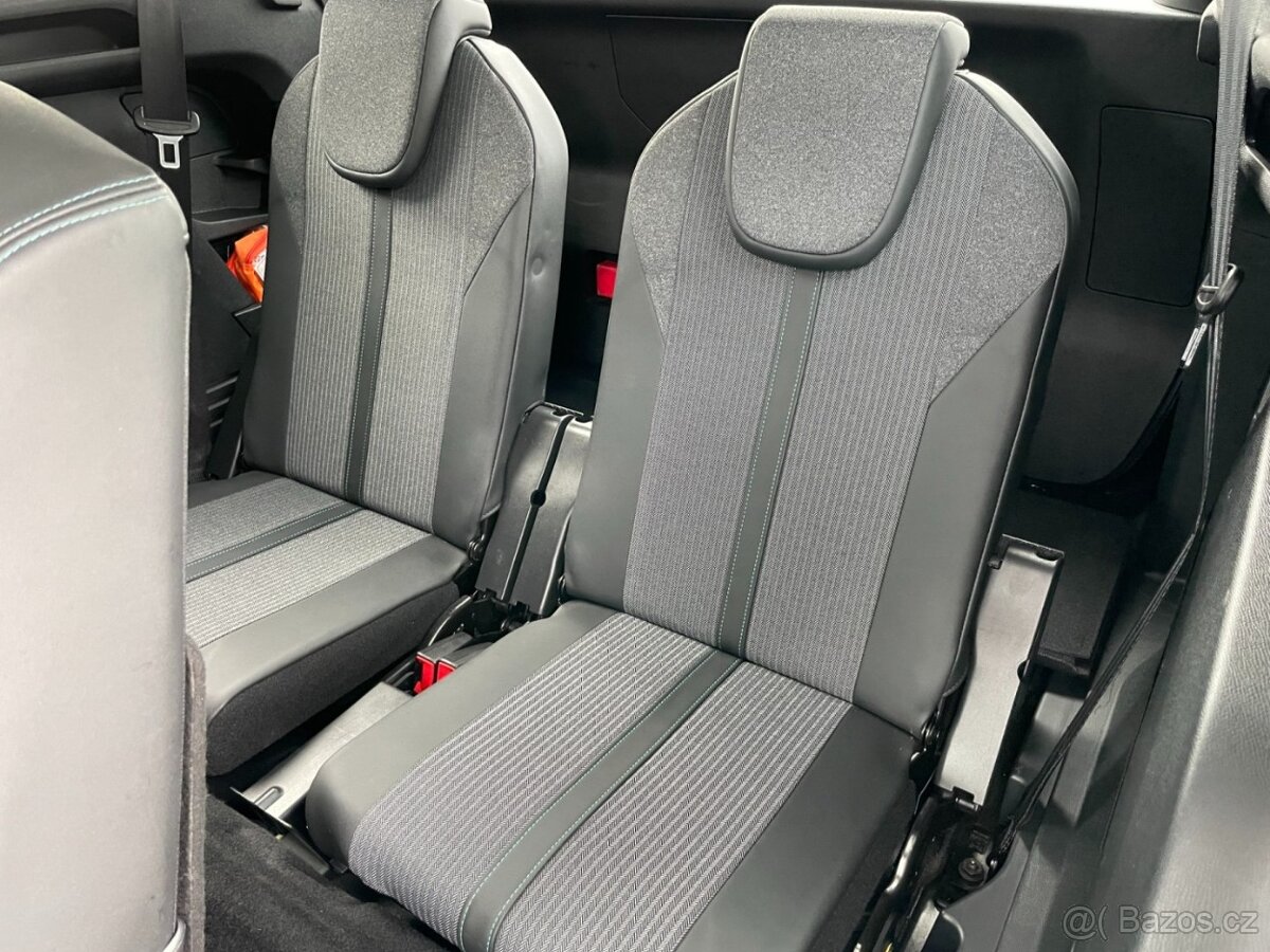 Peugeot 5008 II 1.2PT ALLURE 7míst ČR+1.maj. Tažné. - 14