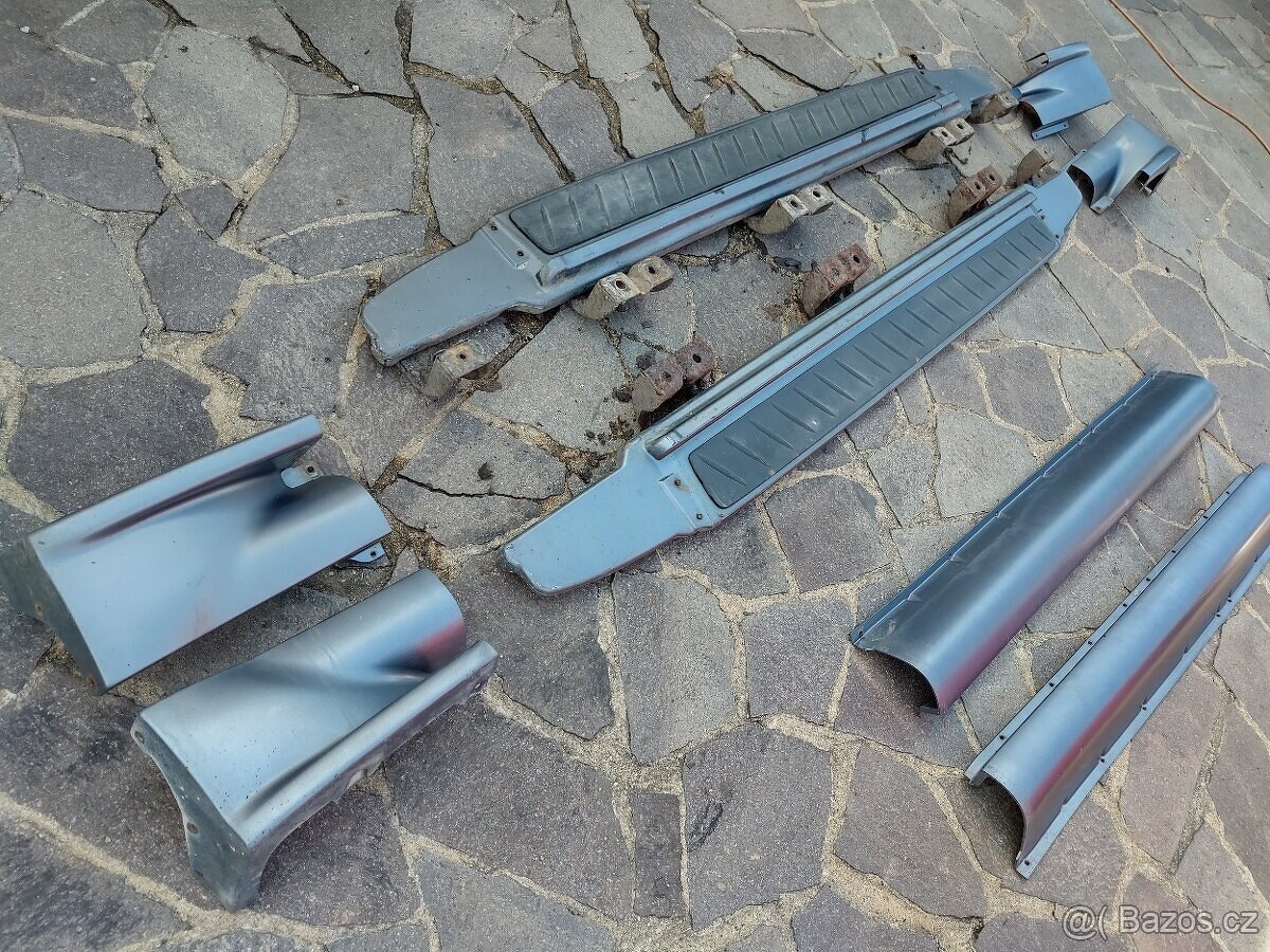 Nášlapy drobné poškození Ssangyong Rexton - 14