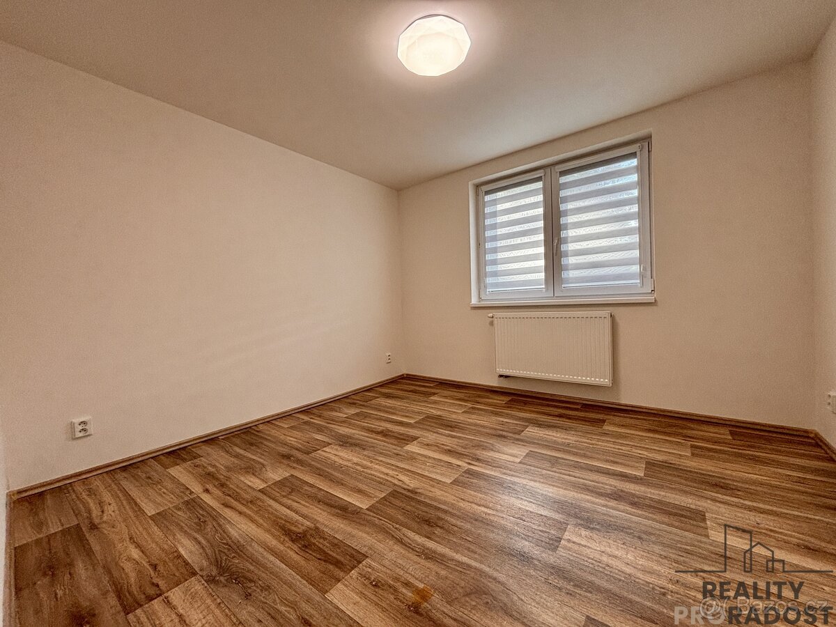 Prodej chaty 4+kk 133 m2, pozemek 728 m2, k celoročnímu bydl - 14