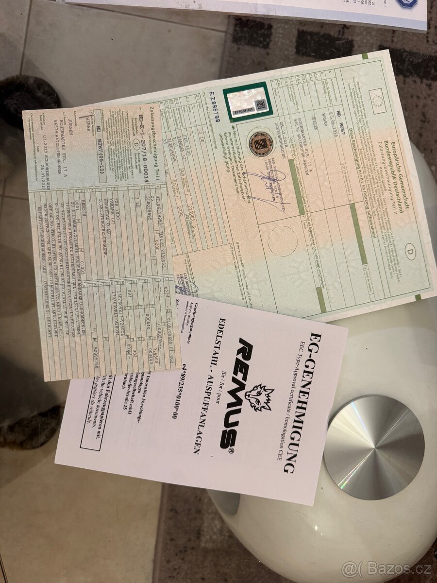 Yamaha FZR 1000, 1995, poslední model - 14