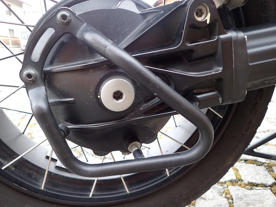 MOTO GUZZI V 85 TT E5 - 14