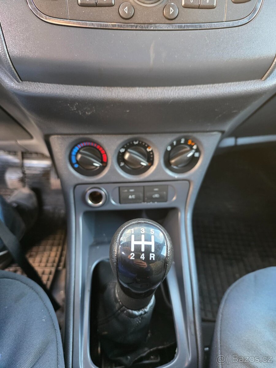 Prodám Ford Transit Connect - 14