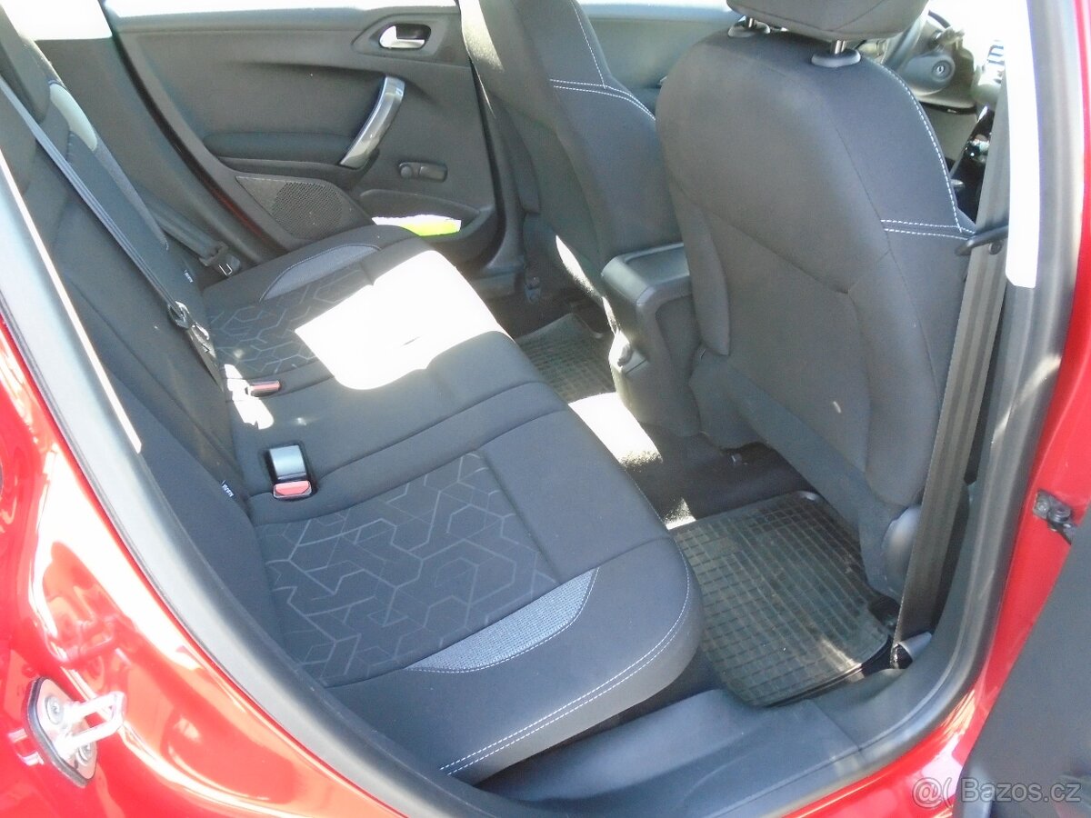 Peugeot 2008 1.2 Pure Tech ČR 2.maj. 68tis.km - 14