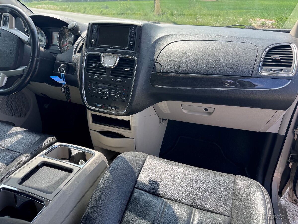 Chrysler Town Country 3,6 LPG Limited DVD 2014 - 14