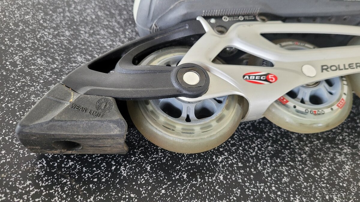 Kolečkové brusle rollerblade vel.42 - 14